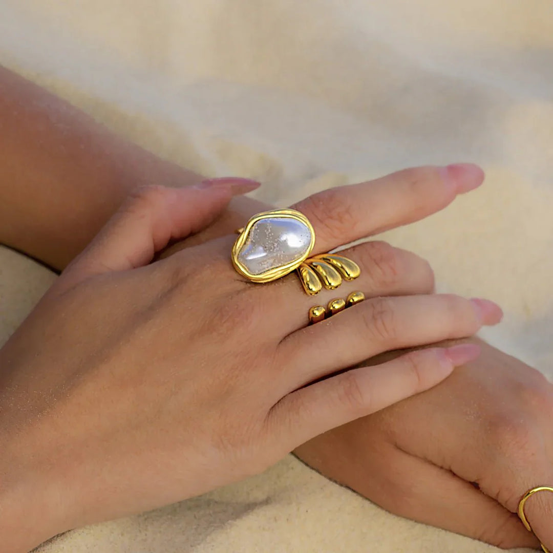 Valantomode | Plated Open-Ended Ring with Volumetric Baroque Pearl Asset for Women