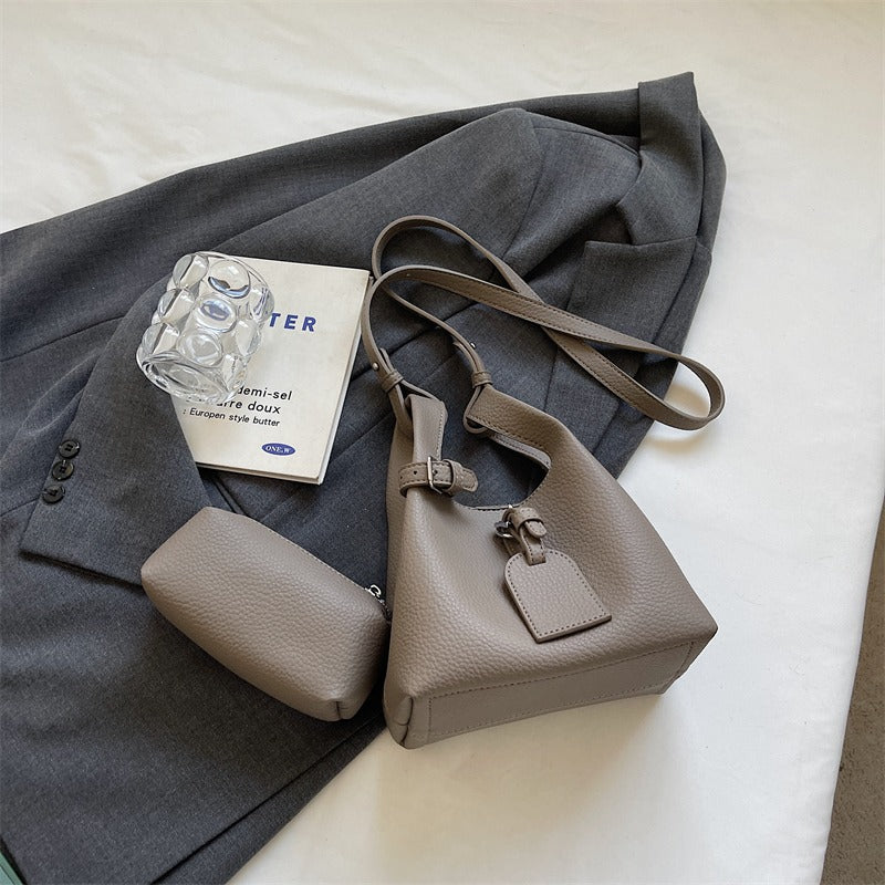 Valantomode | Luna Pebble Cyclus – Premium Pebbled Vegan Leather Mini Bucket Bag with Modular Pouch