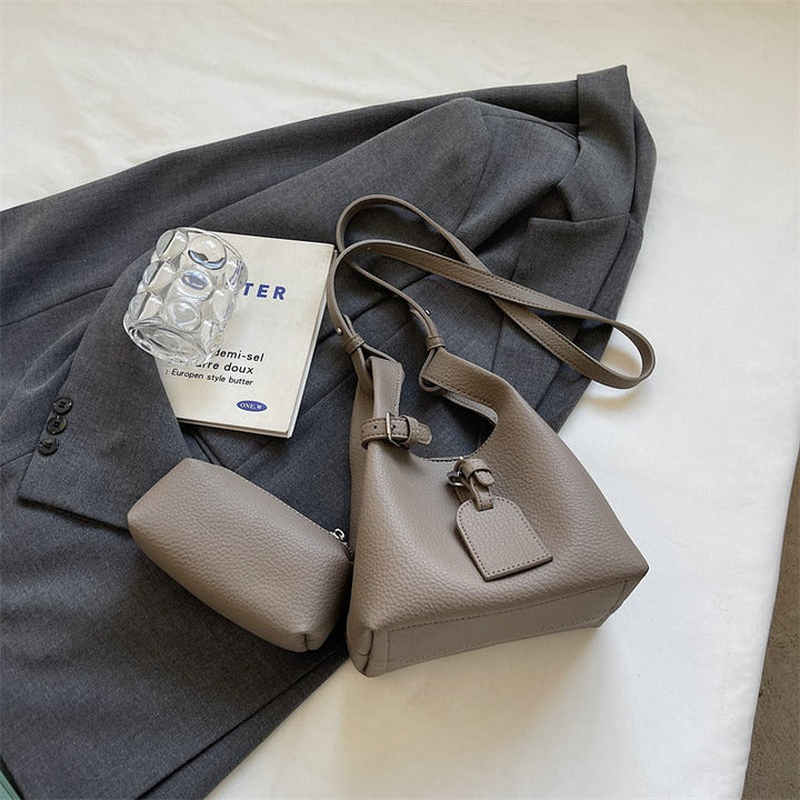 Valantomode | Luna Pebble Cyclus – Premium Pebbled Vegan Leather Mini Bucket Bag with Modular Pouch
