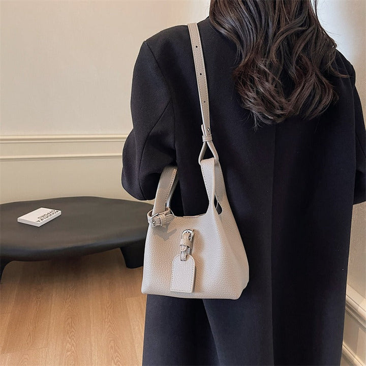 Valantomode | Luna Pebble Cyclus – Premium Pebbled Vegan Leather Mini Bucket Bag with Modular Pouch