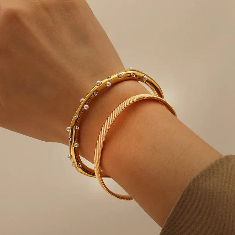Valantomode | Gold Plated Parallel Ridge Bangle for Women