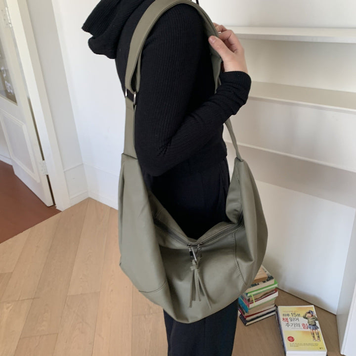 Valantomode | Aura Grand Slouch – 60cm Premium Vegan Leather Oversized Hobo Crossbody Bag