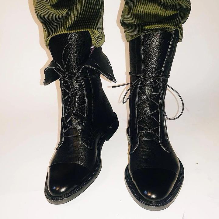 Valantomode | Trendy and Comfortable Leather Boots for Everyday Style