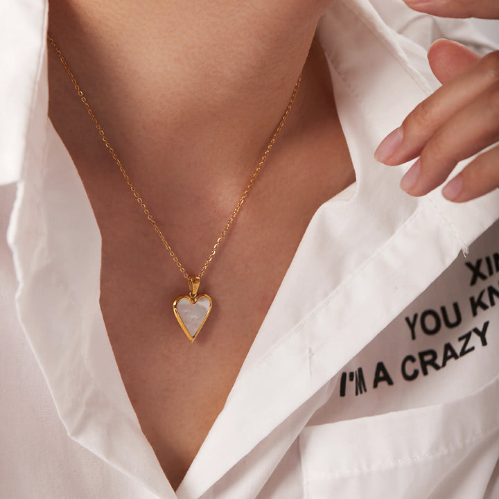 Valantomode | Plated Heartscape Necklace with Cordiform Architecture and High-Definition Mineral Assets