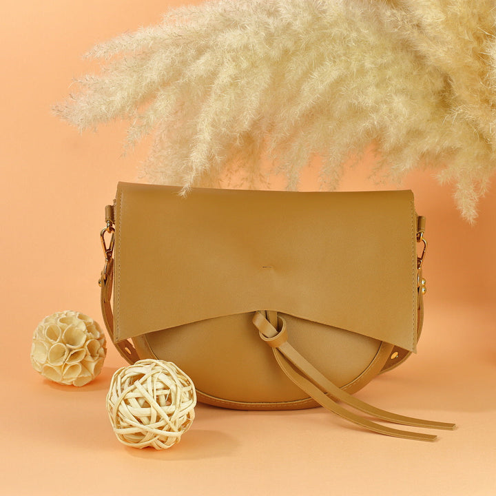Valantomode | The ‘Aurelius’ Leather Saddle Bag – Sovereign Curve & Linear Precision