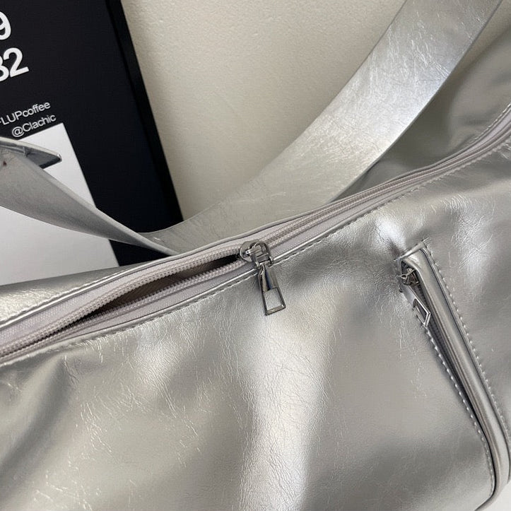 Valantomode | Aura Horizon Crescent – 54cm Oversized Vegan Leather Curved Crossbody Bag