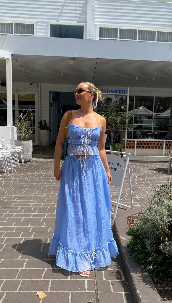 Valantomode | Ruffled Two-Piece Summer Set for Stylish Days