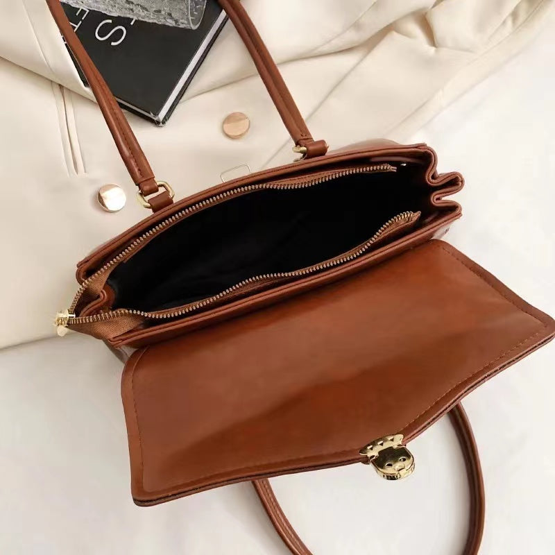 Valantomode | The Veridian Heritage Garrison – Women's Premium Vintage-Inspired Vegan Leather Shoulder Bag