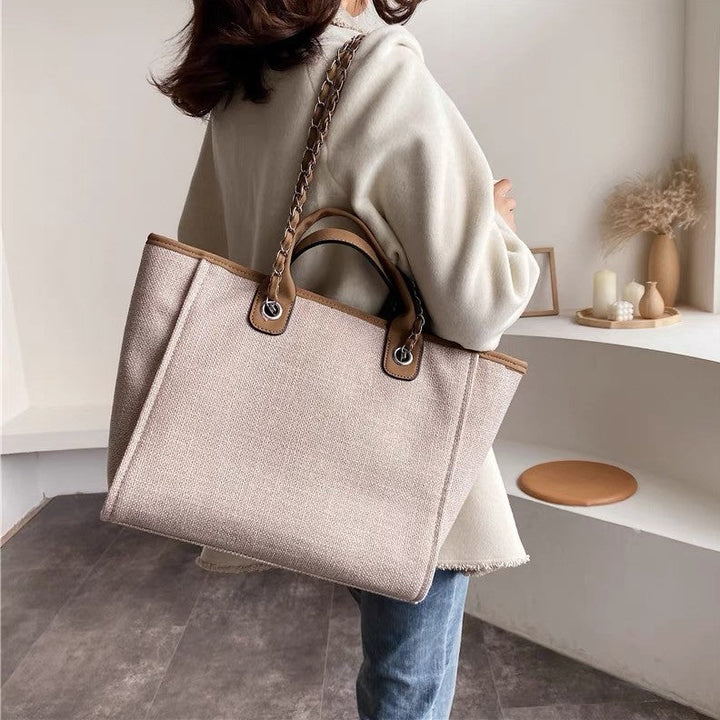 Valantomode | The ‘Aurelius’ Veridian Colossus Garrison – Women's Premium Extra-Large Tactical Canvas Tote