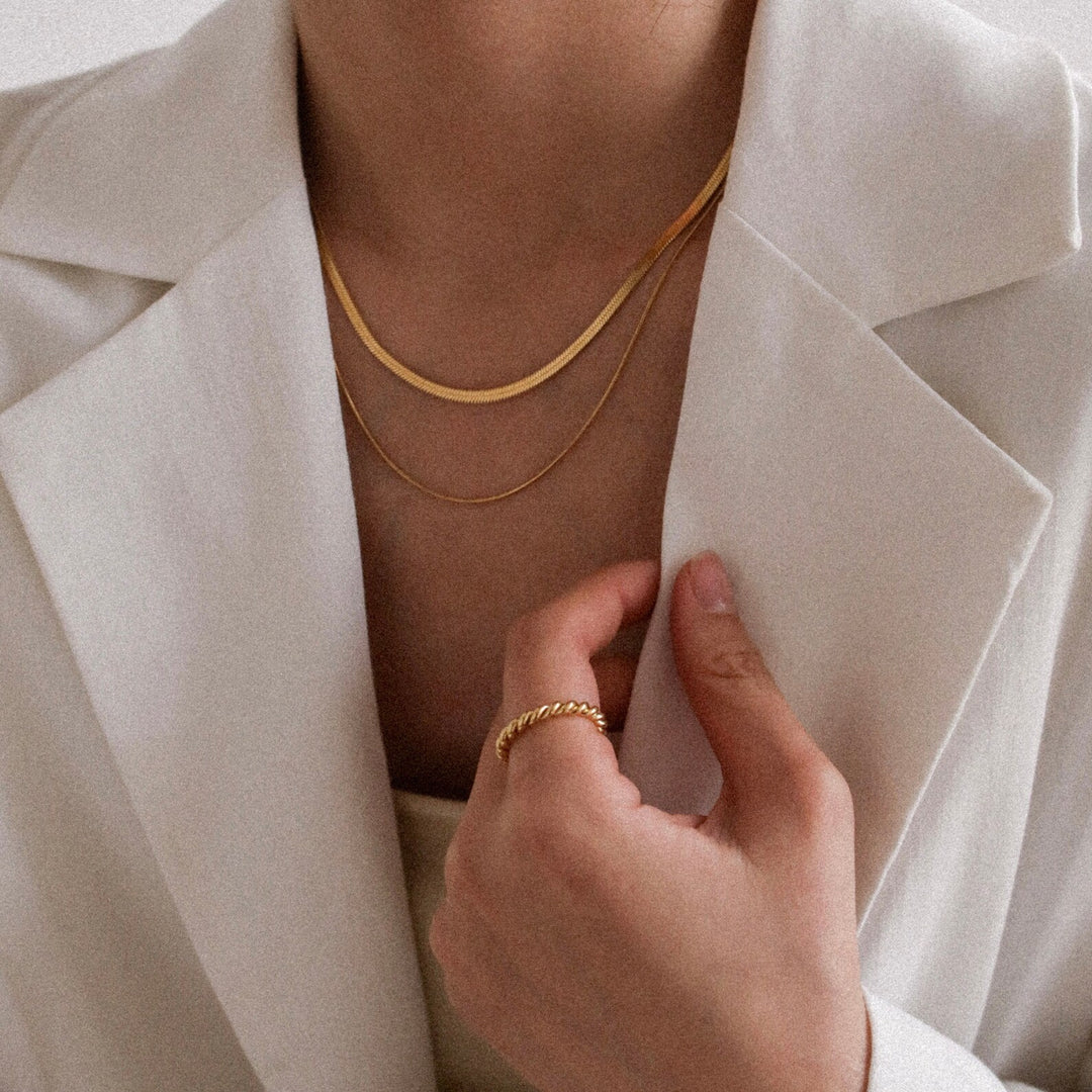 Valantomode | Plated Helical Twist Band Ring with Organic Structural Geometry