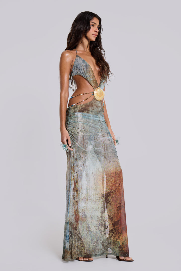 Valantomode | Chic Backless Maxi Dress with Shell Details for Summer