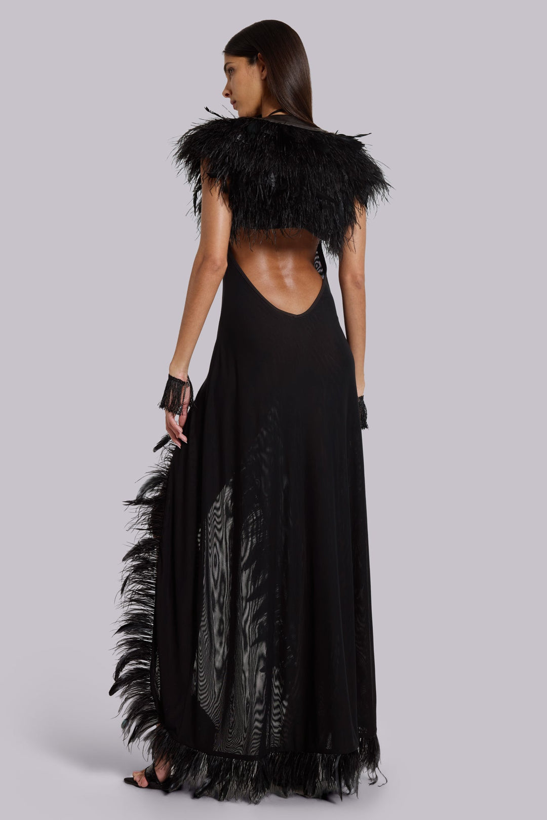 Valantomode | Chic Backless Maxi Dress with Feathers for Evening Events