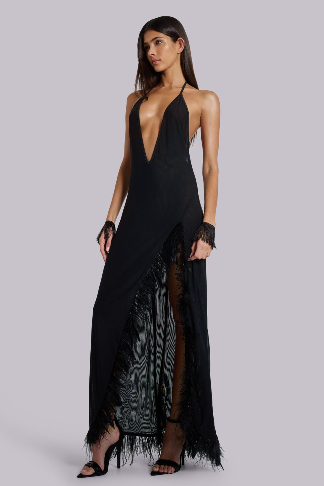 Valantomode | Chic Backless Maxi Dress with Feathers for Evening Events