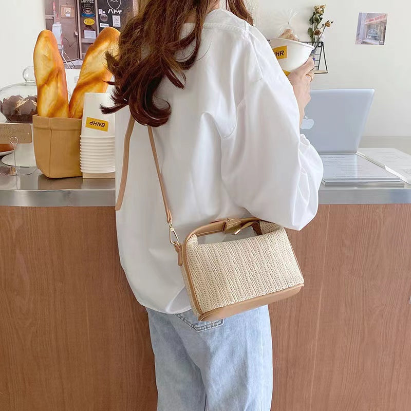 Valantomode | The ‘Aurelius’ Poppy Micro-Monolith – Women's Premium Mini Artisanal Straw Crossbody