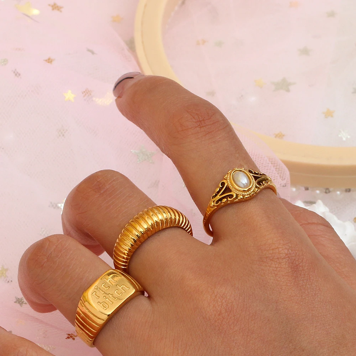 Valantomode | Plated Kendra Vintage Ring with Filigree-Imbricated Architecture and Freshwater Pearl