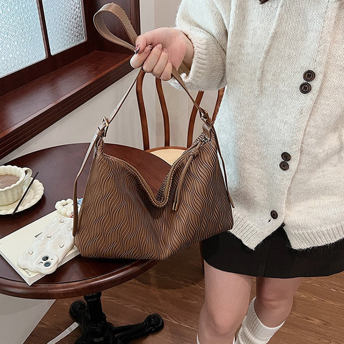 Valantomode | Riviera Kinetic Slab – Premium Vegan Leather Slim-Profile Executive Shoulder Bag