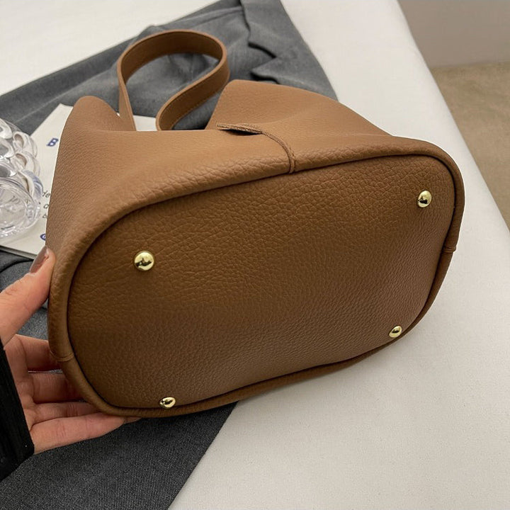 Valantomode | The Veridian Cylinder Garrison – Women's Premium Vegan Leather Bucket Bag
