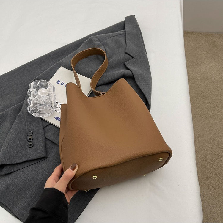 Valantomode | The Veridian Cylinder Garrison – Women's Premium Vegan Leather Bucket Bag