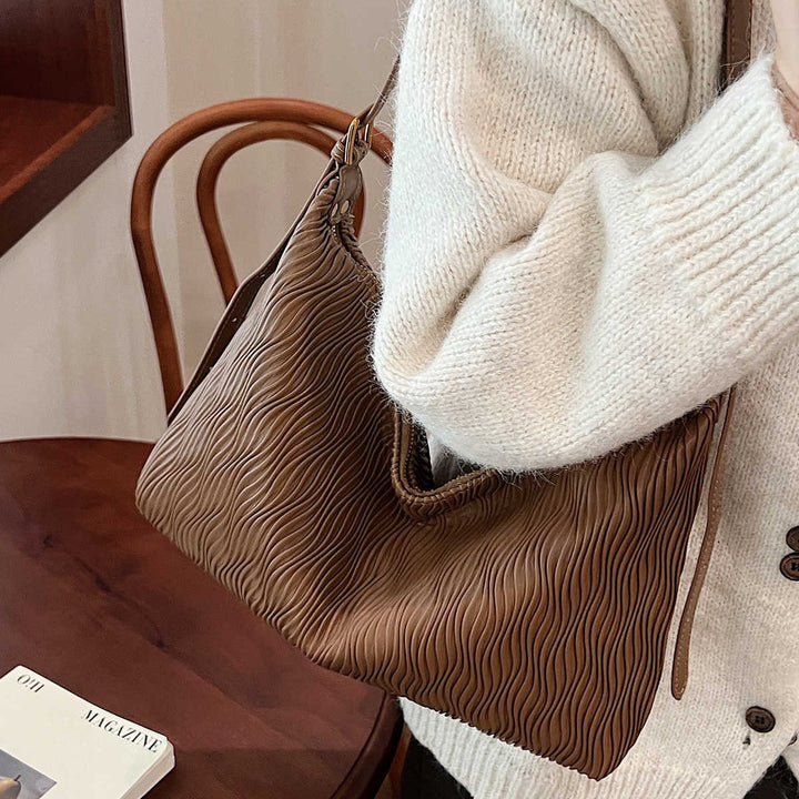 Valantomode | Riviera Kinetic Slab – Premium Vegan Leather Slim-Profile Executive Shoulder Bag