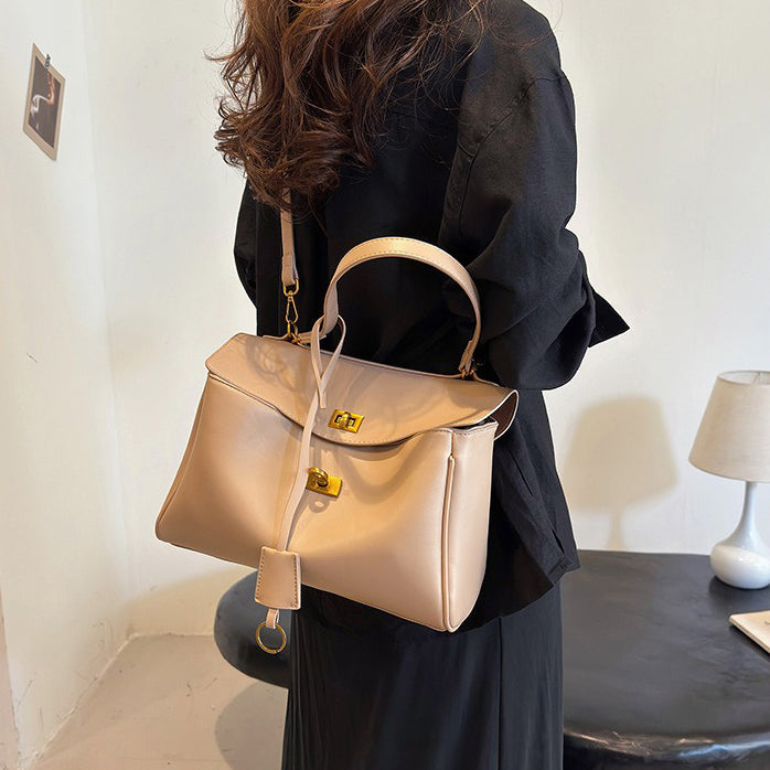 Valantomode | Apex Commuter Garrison – Premium Vegan Leather Structured Tote with Gold-Tone Turn-Lock