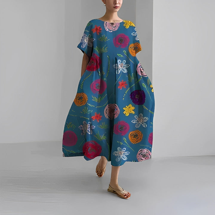 Valantomode | Dress with Bold Floral Patterns