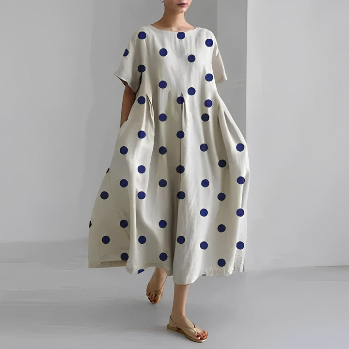 Valantomode | Dress with Bold Floral Patterns