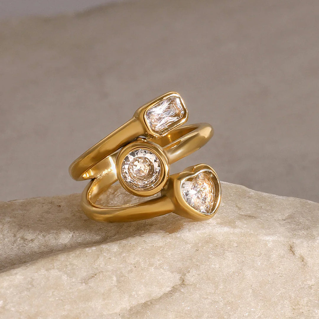 Valantomode | Plated Geometric Trio-Stone Ring with High-Refractive Assets