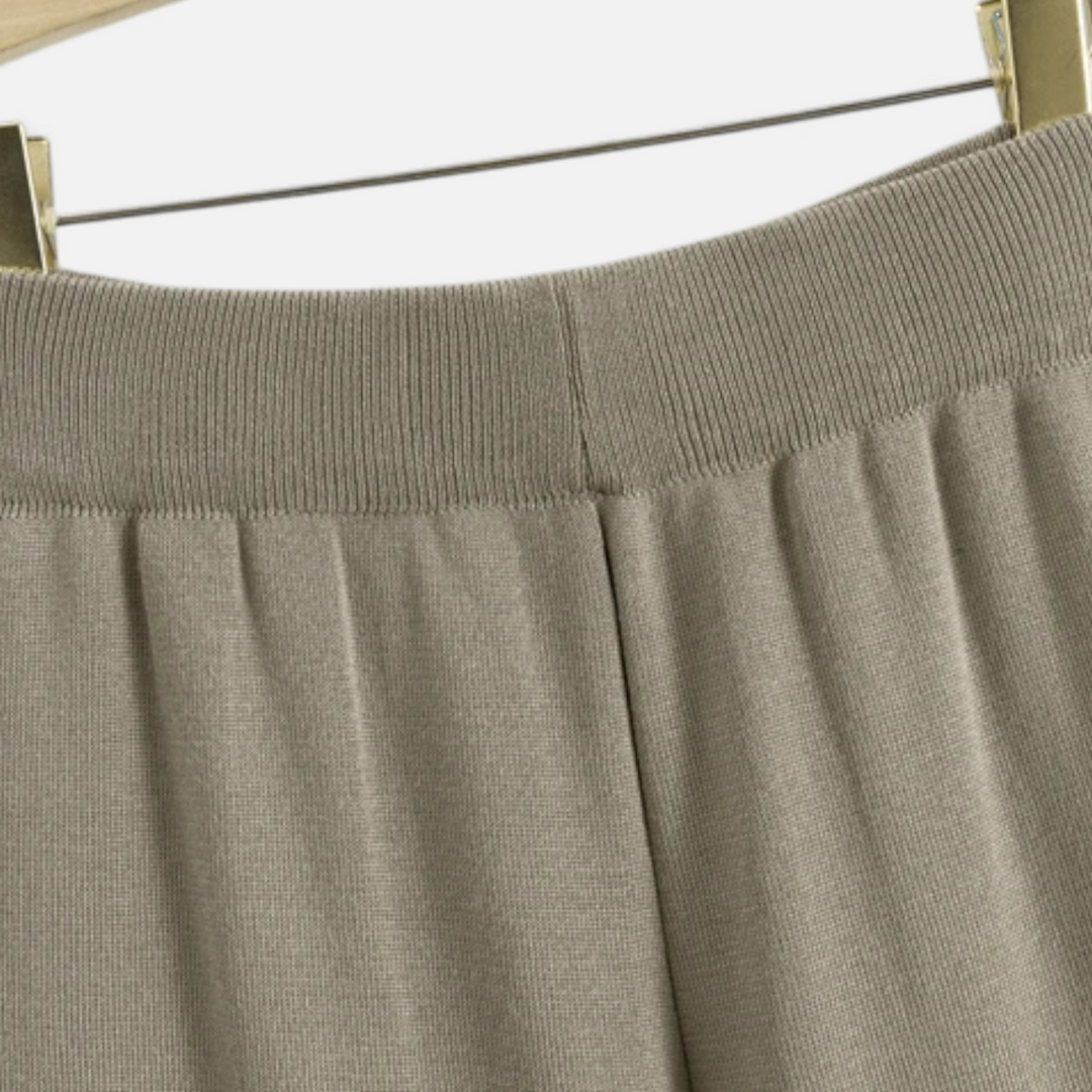 Valantomode | Women’s Cardigan Set – Coordinated Elegance & Refined Knitwear