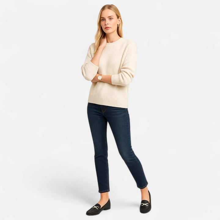 Valantomode | Women’s Slip-On Shoes – Streamlined Sophistication & Urban Agility