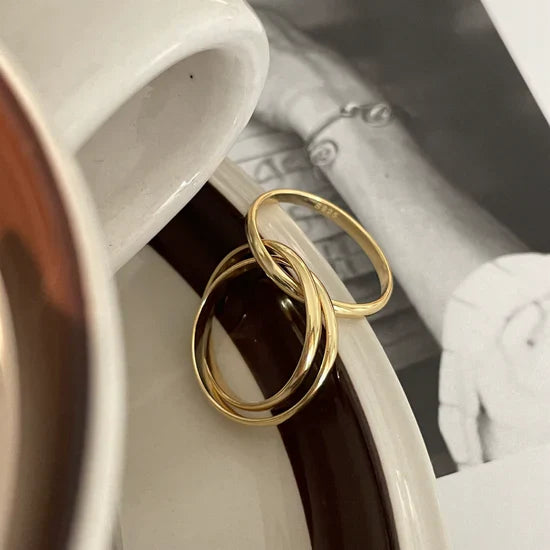 Valantomode | Plated Intertwining Loop Ring with Helical Structural Geometry