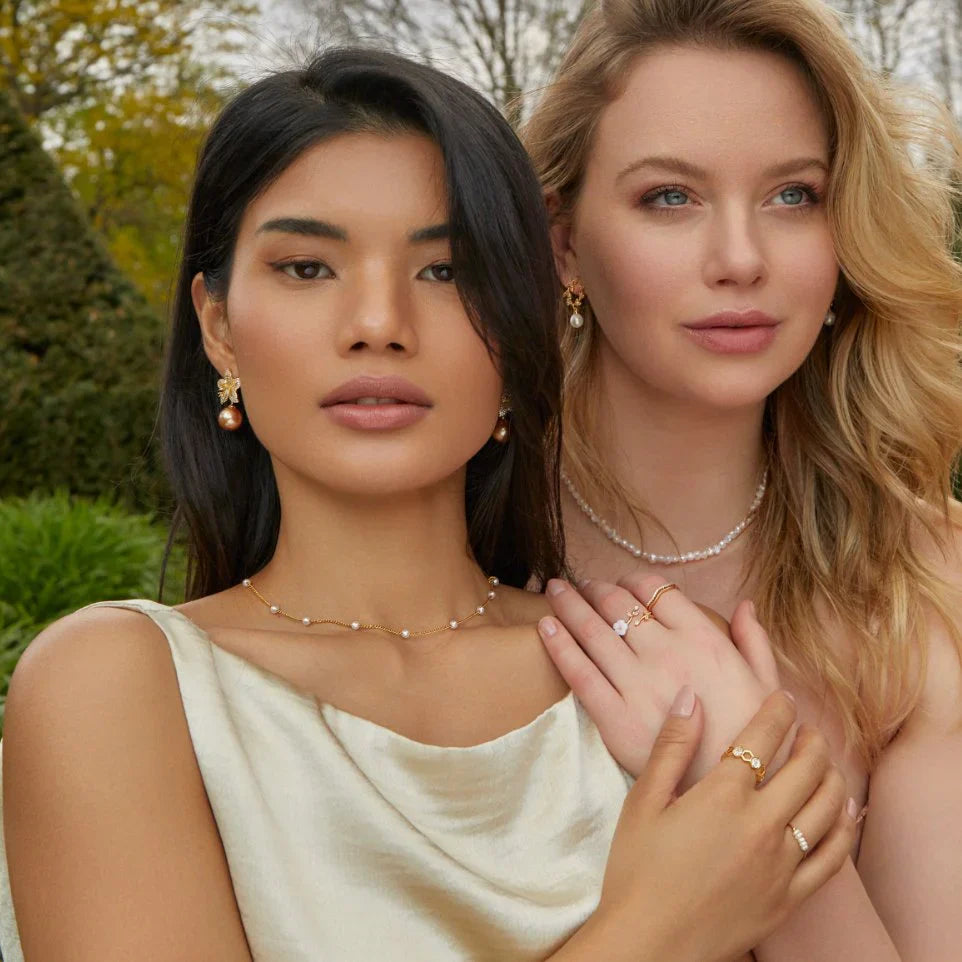 Valantomode | Plated Naomi Pearl Necklace with Serial Freshwater Pearl Architecture