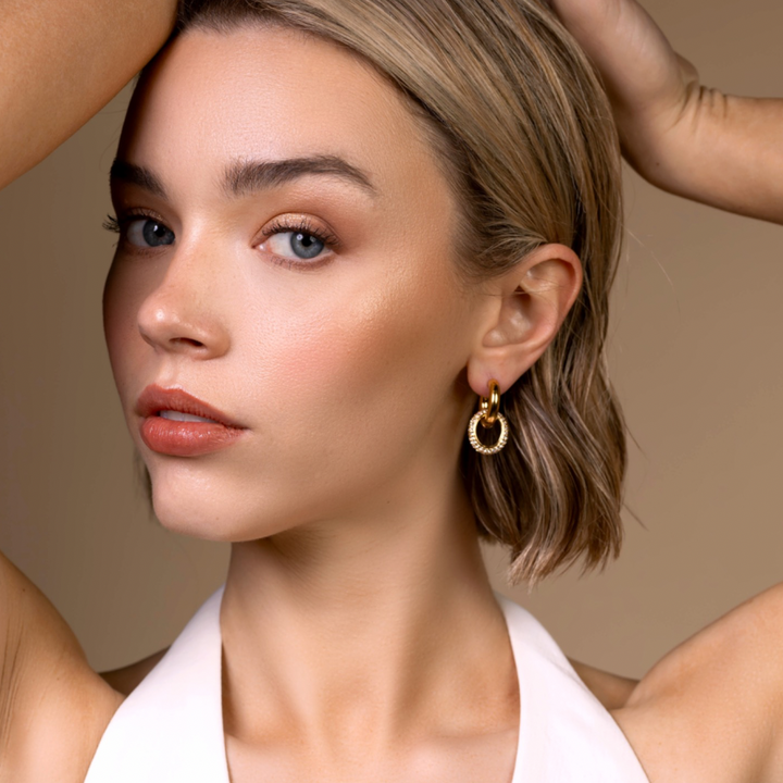 Valantomode | Plated Nelia Interlocking Hoop Earrings with High-Refractive Stone Assets