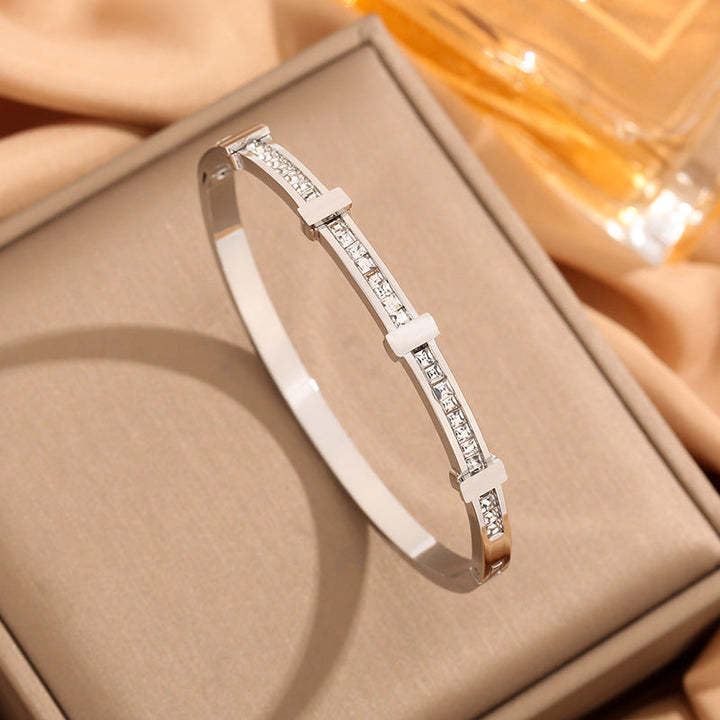 Valantomode | Heavyweight Gold Plated Starlight Bangle for Women