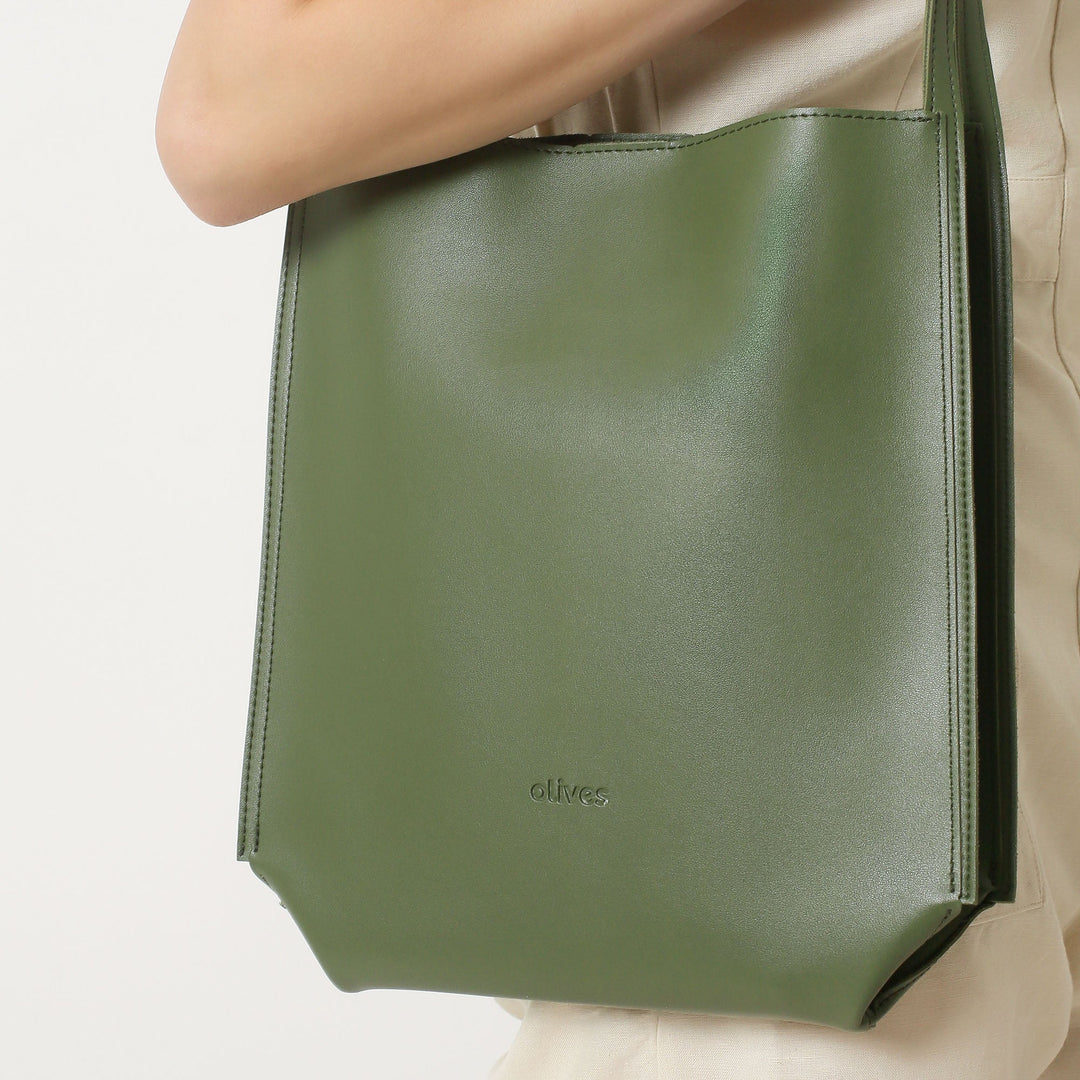 Valantomode | The ‘Aurelius’ Veridian Sovereign Monolith – Women's Premium Vegan Leather Executive Tote
