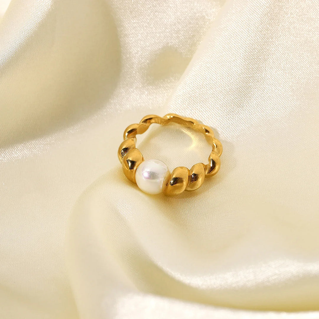 Valantomode | Plated Helical Swirl Ring with Freshwater Pearl for Women