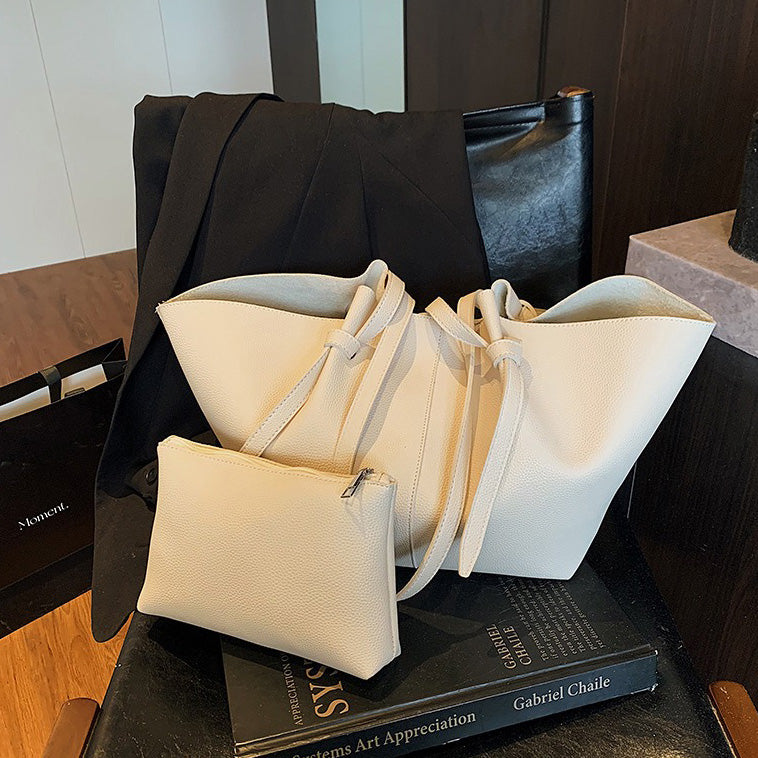 Valantomode | Amara Goliath Executive – 53cm Premium Vegan Leather XL Oversized Professional Tote