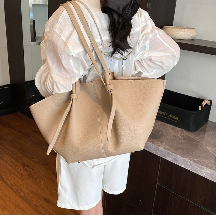 Valantomode | Amara Goliath Executive – 53cm Premium Vegan Leather XL Oversized Professional Tote