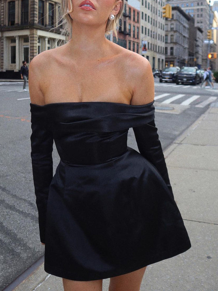 Valantomode | Off-Shoulder Temperance Dress by Noa