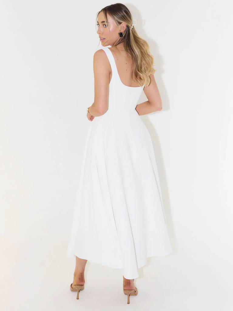 Valantomode | Effortless Grace Dress for Everyday and Special Occasions