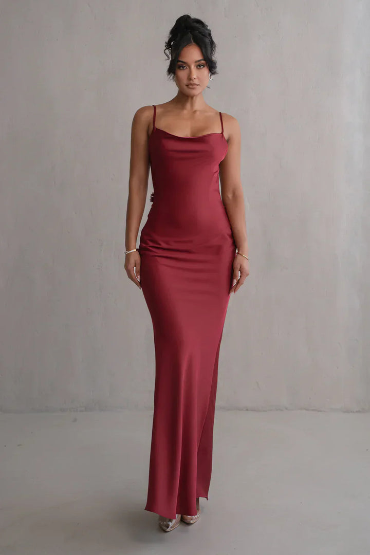 Valantomode | Open Back Maxi Dress for Effortless Elegance