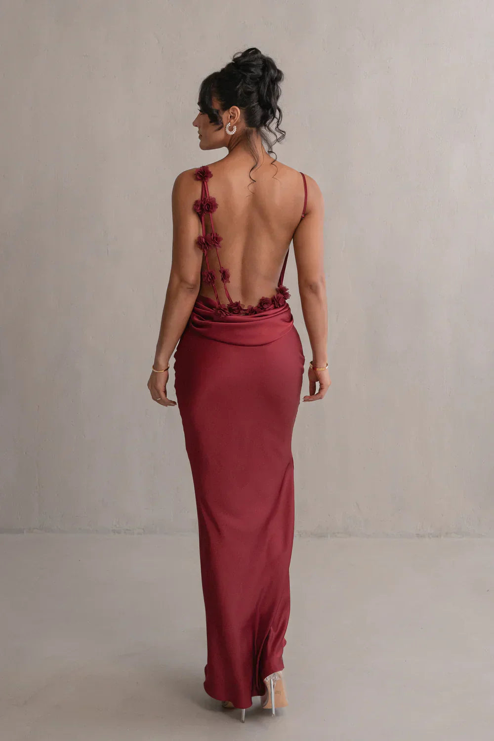 Valantomode | Open Back Maxi Dress for Effortless Elegance