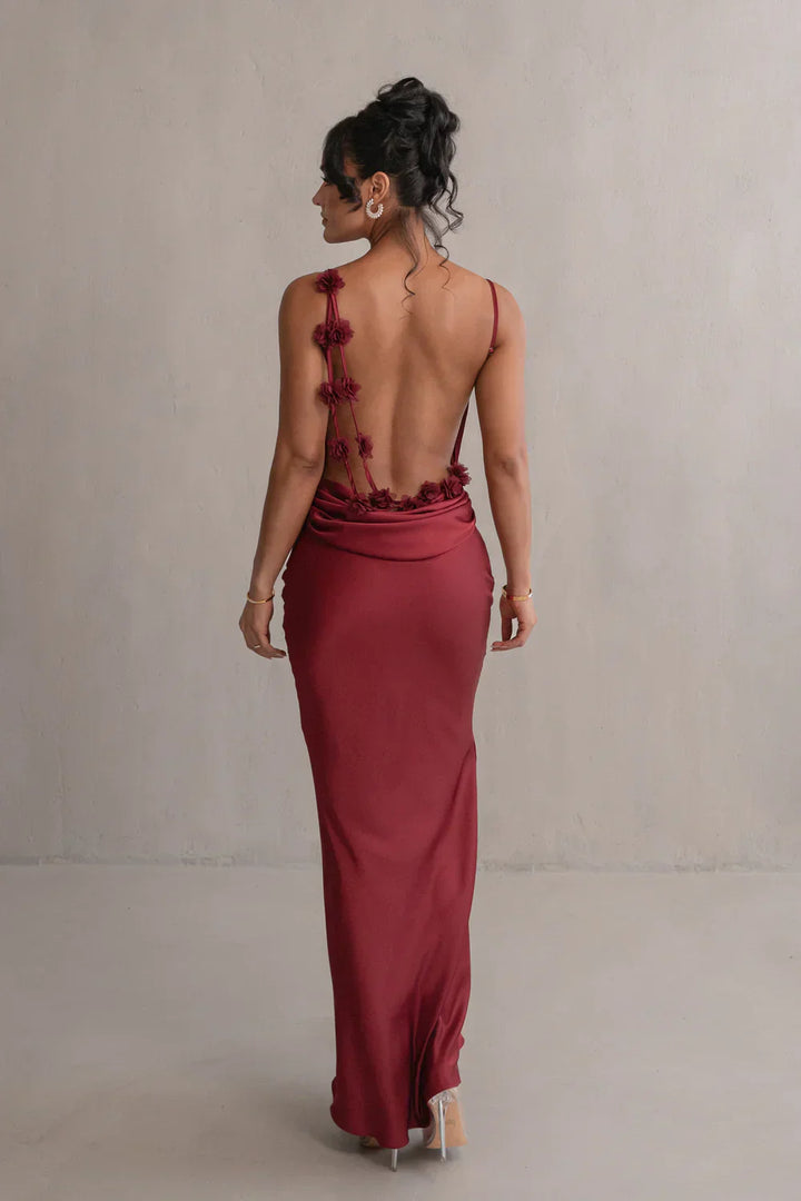 Valantomode | Open Back Maxi Dress for Effortless Elegance