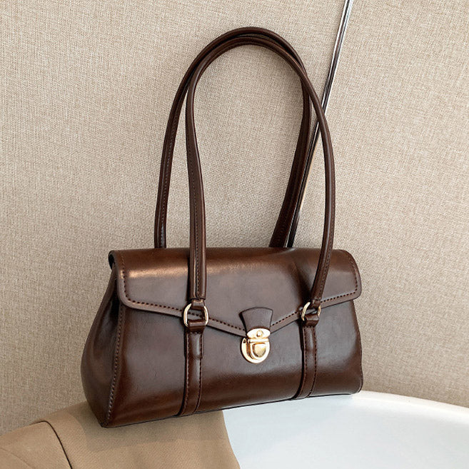 Valantomode | Women’s Heritage Leather Shoulder Bag – Timeless Legacy & Tactical Elegance