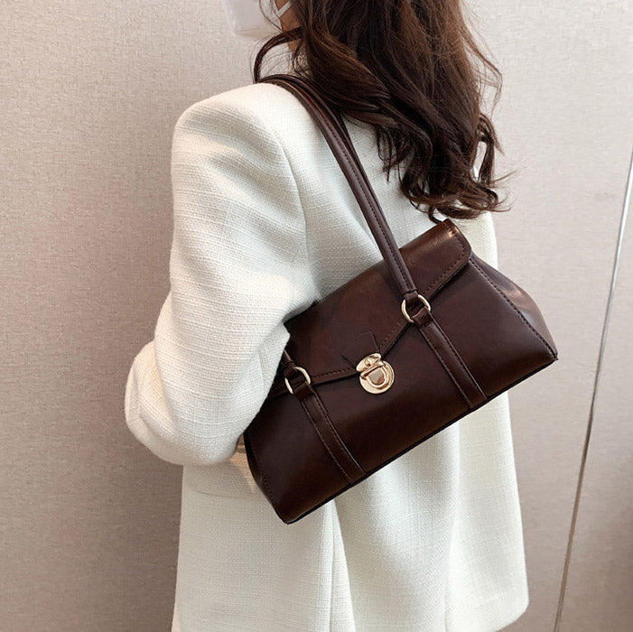 Valantomode | Women’s Heritage Leather Shoulder Bag – Timeless Legacy & Tactical Elegance