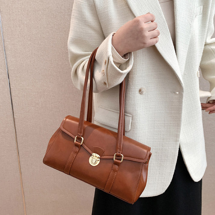 Valantomode | Women’s Heritage Leather Shoulder Bag – Timeless Legacy & Tactical Elegance
