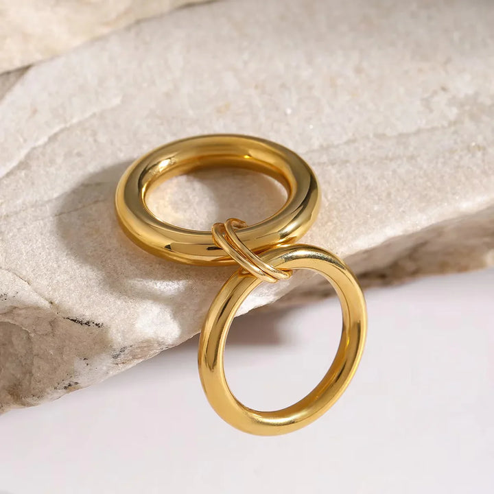 Valantomode | Plated Interlocking Dual-Band Sculptural Ring for Women