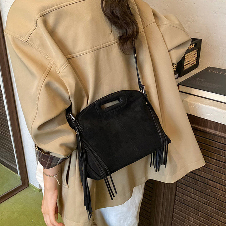 Valantomode | Velvet Cyclus Tassella – Premium Vegan Suede Adjustable Bucket Bag & Crossbody
