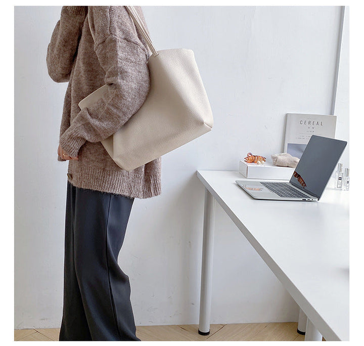 Valantomode | The ‘Aurelius’ Monolith Carrier – Women's Premium Executive Shoulder Tote