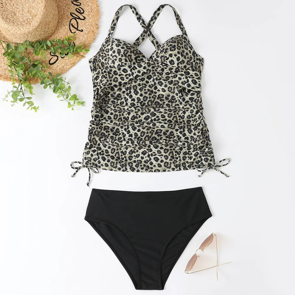 Valantomode | Stylish Tankini Set with Comfortable Shorts for the Beach