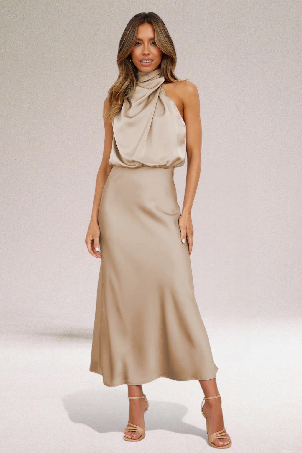 Valantomode | Dress with Elegant Design